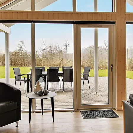 16 Person In Hasselberg 別荘