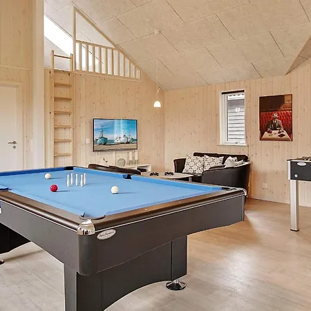 16 Person In Hasselberg *